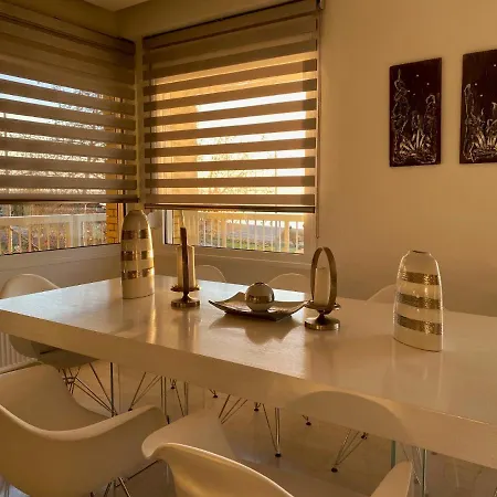 شقة Classy Seaside With Amazing View